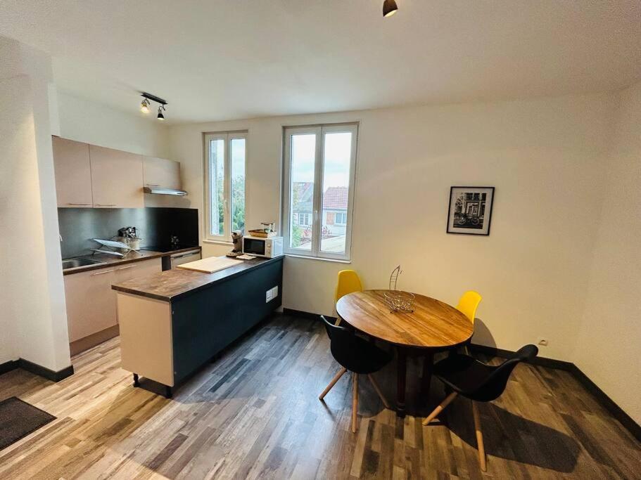 L'elegant Duplex Carteret Apartment