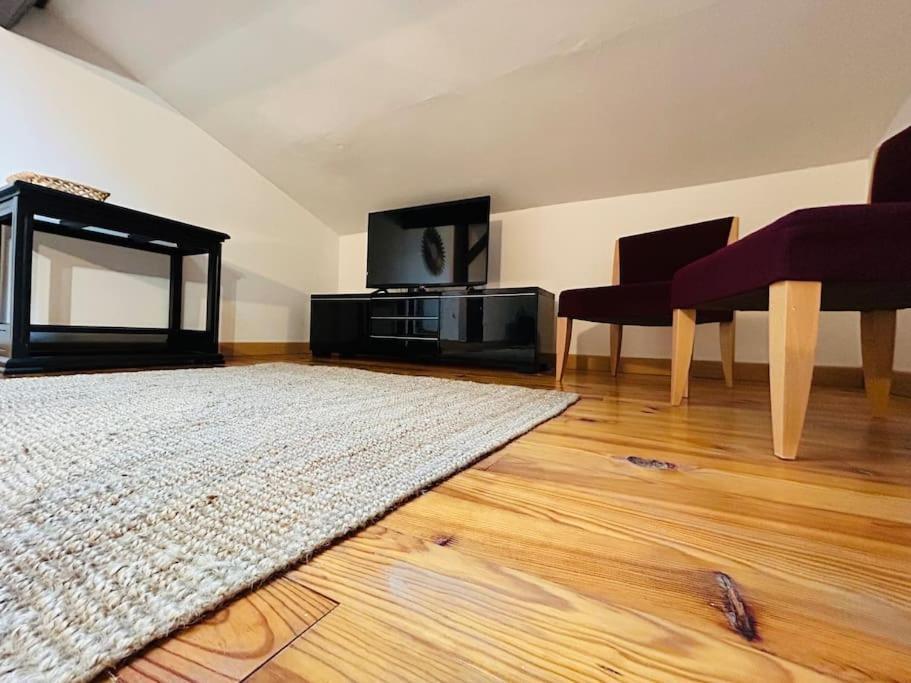L'elegant Duplex Carteret Apartment *
